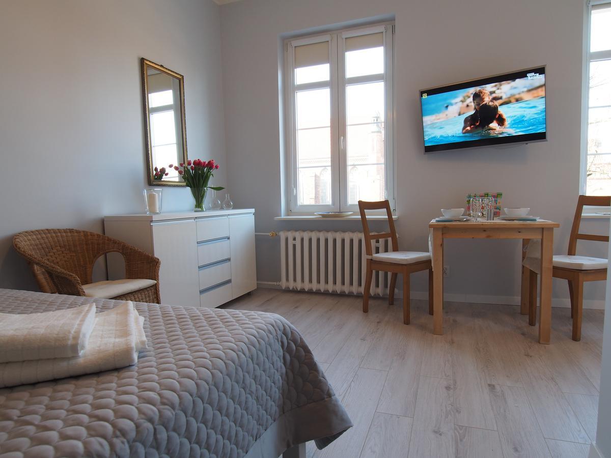 Grand Tourist Gemini Apartment กดัญสก์ ภายนอก รูปภาพ
