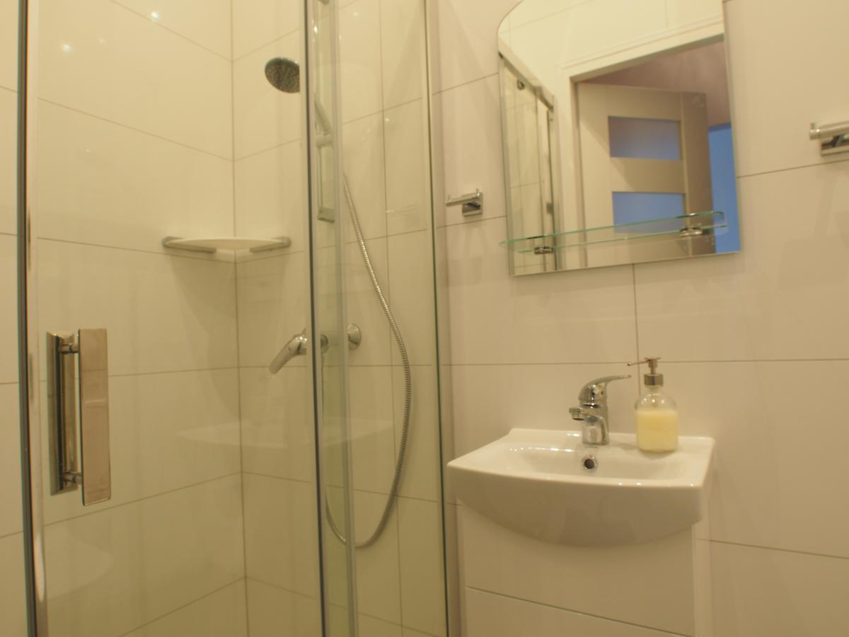 Grand Tourist Gemini Apartment กดัญสก์ ภายนอก รูปภาพ